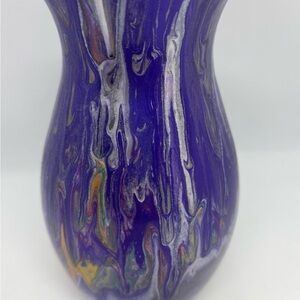 Elegant Swirl Purple and Silver Vase